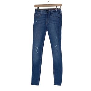 Hollister Mid-rise Super Skinny Jeans in Juniors 3R or 26x30